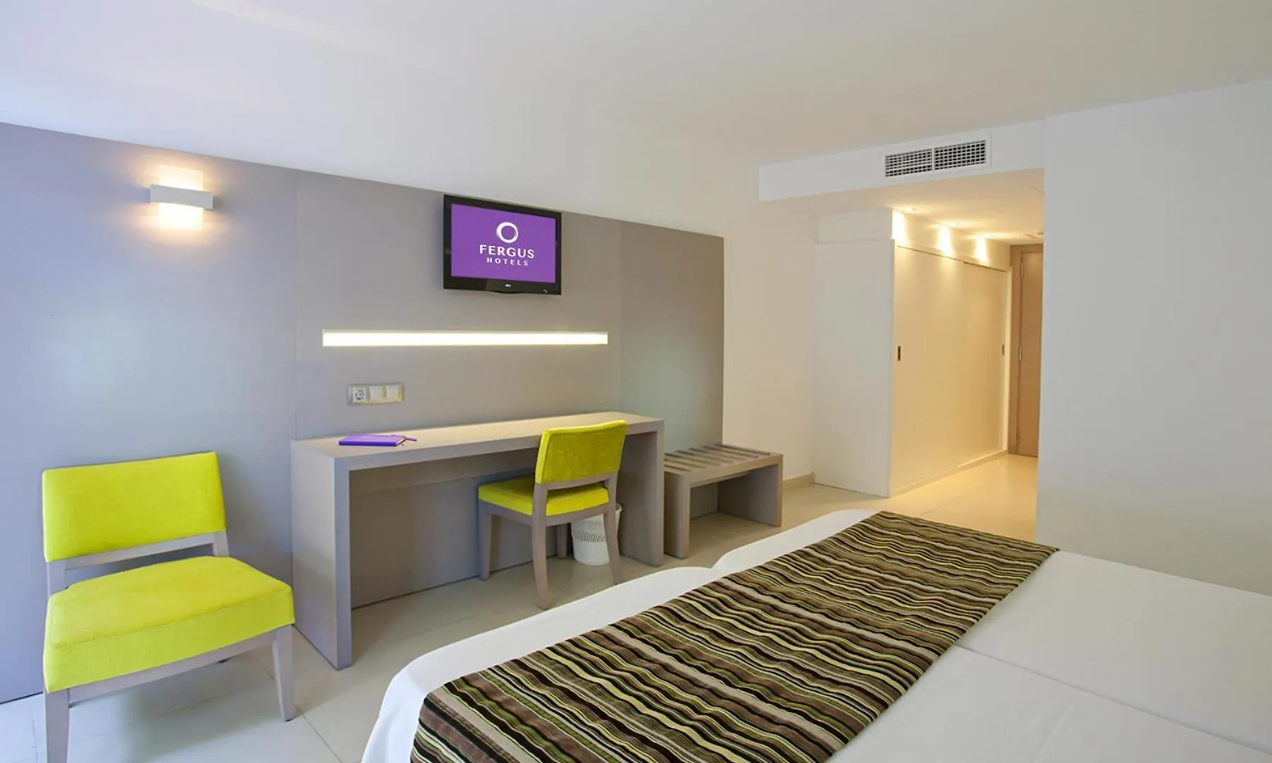 **** Hotel Fergus Bermudas Palma Nova  Spain
