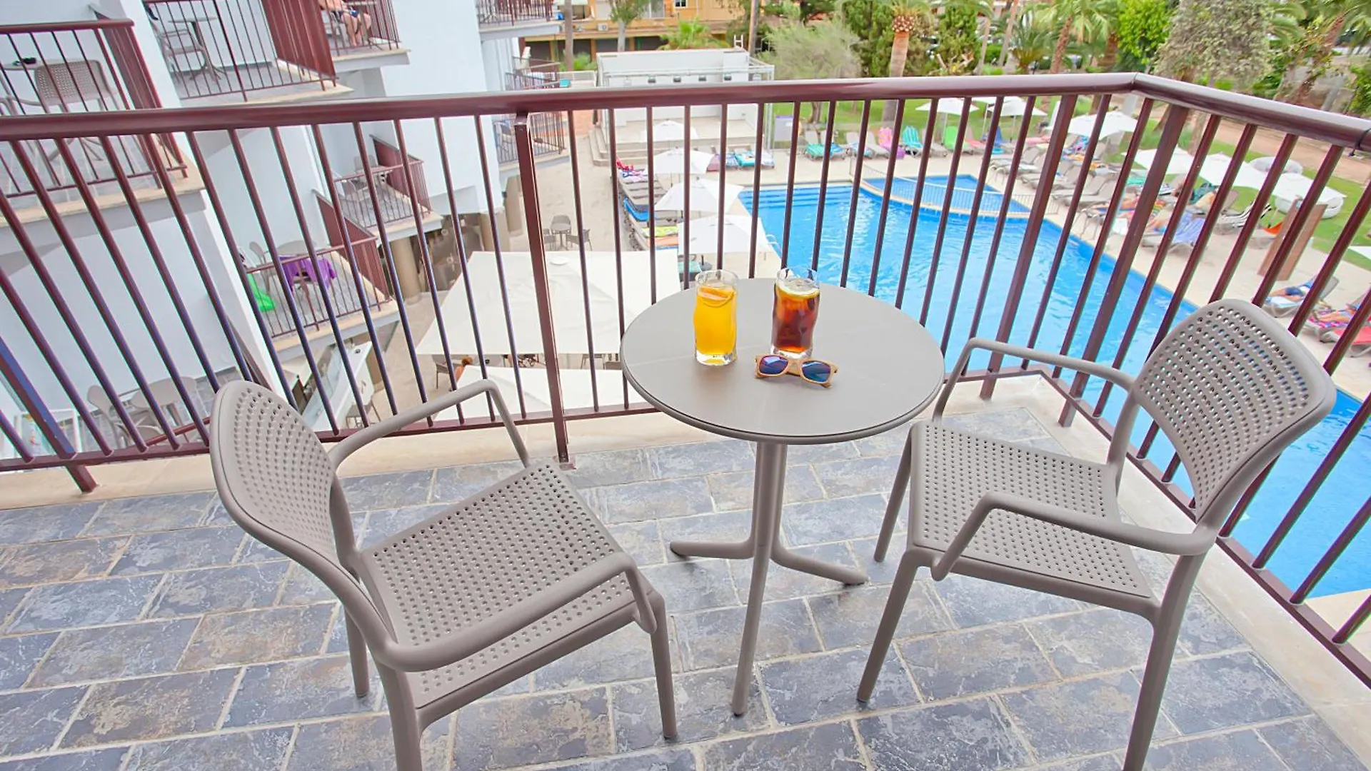 Fergus Bermudas Palmanova Hotel